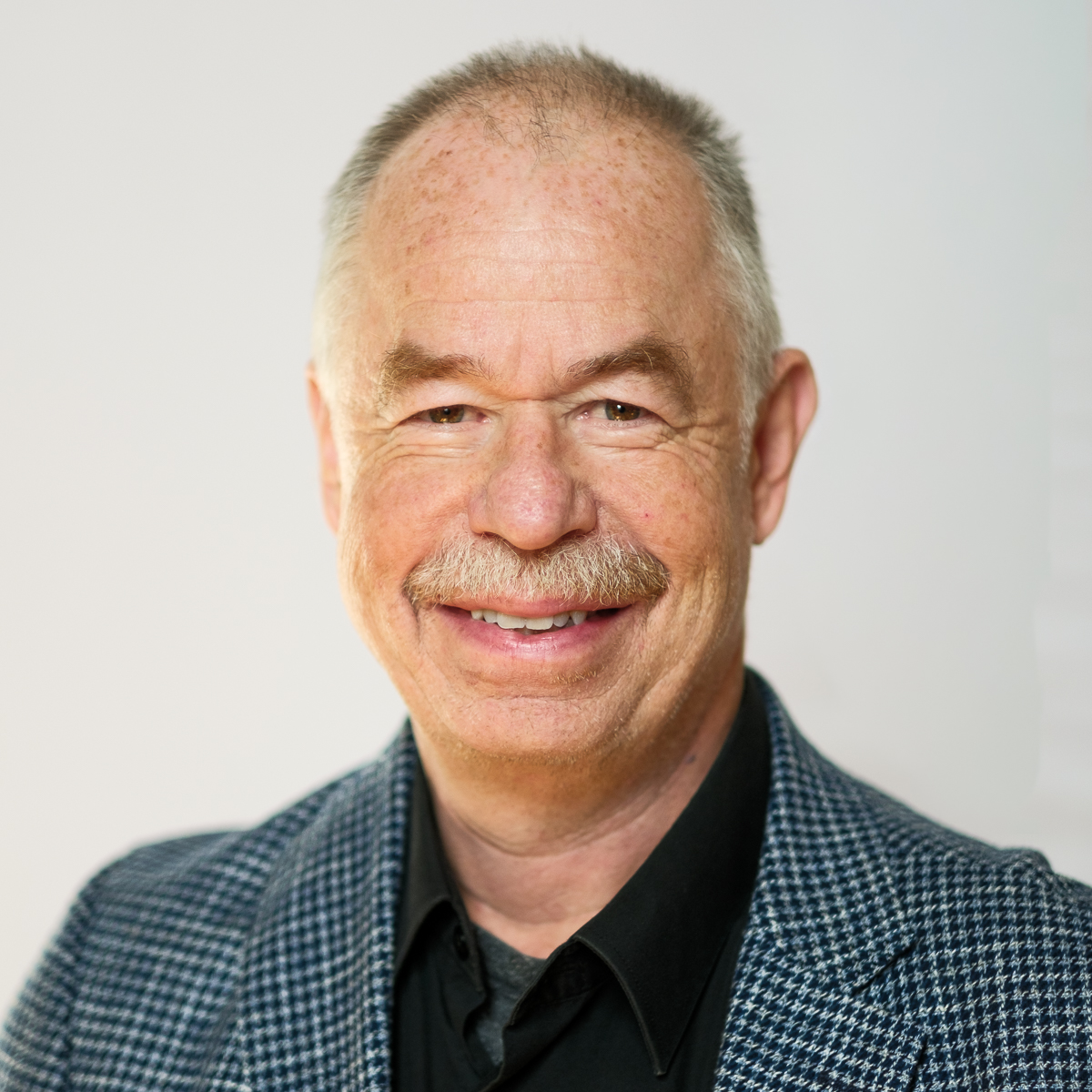 Portrait Gerd Herberg lächelnd